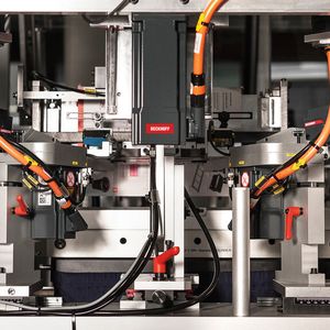 Durch die hochpräzise Mechanik und Bewegungssteuerung kann bei allen zählbaren Papierarten der Seitenumfang jedes Kapitels exakt und fehlerfrei erfasst werden.