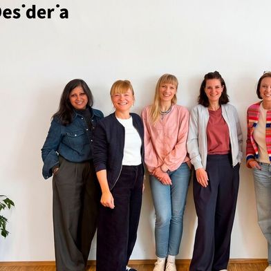 Von links: Shilu Mistry und Katharina Volkmer (Nui Care), Judith Amri Zai, Isabelle Henn, Nelli Hennig, Anja Kälin (Desideria).
 (Bild: Desideria e. V.)
