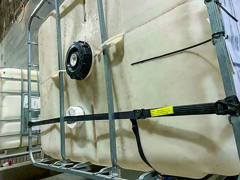 Wieviel ist eigentlich noch drin, in Tanks und IBCs? Die kompakten Drahtlos-Sensoren der Vegapuls-Air-Reihe versprechen Durchblick. (Bild: Vega)