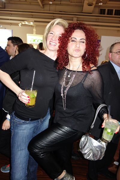 Genügend Umdrehungen hatten Vera Windeln  (XFX) und Besa Agaj (IT-BUSINESS). (Bild: IT-BUSINESS)