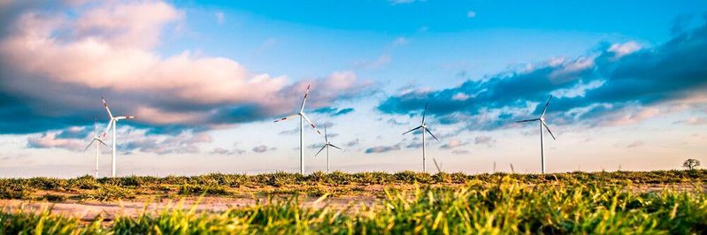 Um eine sichere Versorgung mit erneuerbarer Energie mit intelligenter und innovativer Steuerung in Echtzeit zu gewährleisten, ist eine flächendeckende Digitalisierung Voraussetzung und Schlüssel.(Bild:  gemeinfrei /  Pixabay)