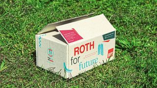 Versandkartons aus Graspapier als nachhaltige Alternative zu herkömmlichen Verpackungen (Bild: Carl ROTH)