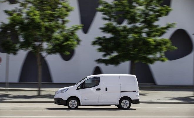 Der elektrische Kleintransporter Nissan e-NV200 verbindet das Beste aus zwei Welten (Nissan)
