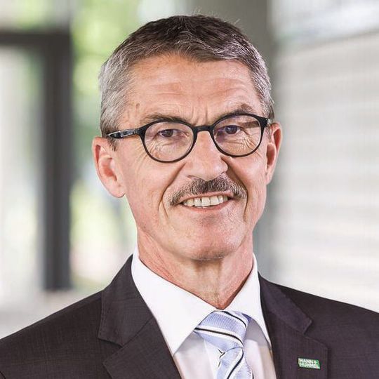 Ist als Vorstandsvorsitzender von Mann + Hummel zurückgetreten: Alfred Weber.(Bild:  Mann + Hummel)