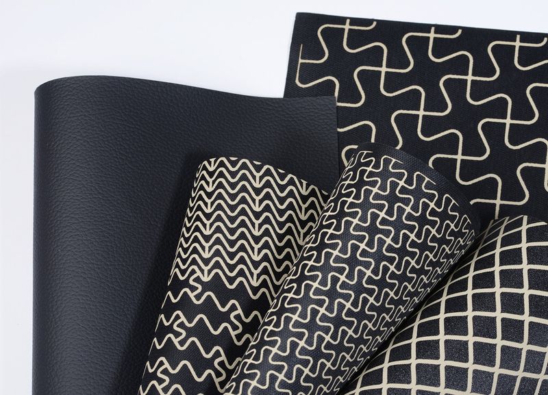 Die Kfz-Heizung zum Aufdrucken auf Dekor und Lederüberzüge basiert auf Polymeren und kam unter die Top-5 der nominierten Unternehmen für den Hermes Award 2015. (Bild: ContiTech)