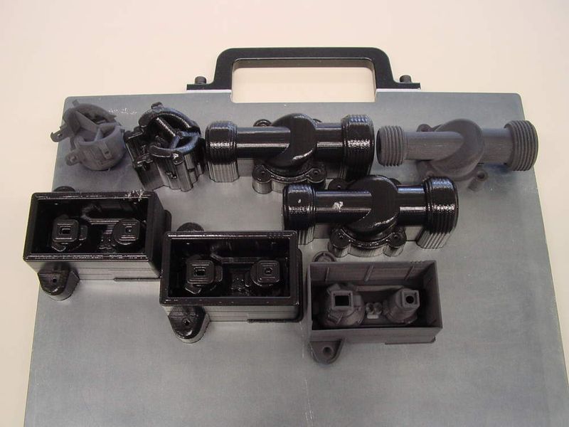 Täuschend ähnlich: Die Prototypen können so sandgestrahlt oder lackiert werden, dass sie dem Endprodukt täuschend ähnlich sehen. Kunden können den Prototypen so bereits sehen und fühlen. (Archiv: Vogel Business Media)