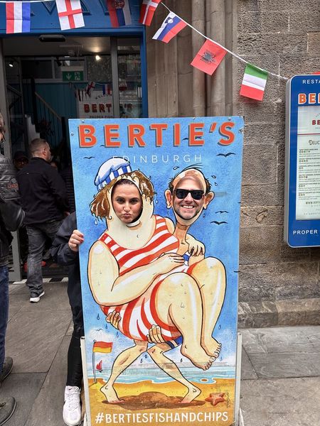 Nach der Aufnahme habe ich erst verstanden, wieso Maciej unbedingt rechts stehen wollte. (Bild: Vogel IT-Medien GmbH)