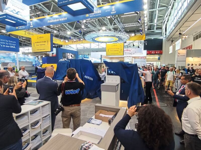 Auf der Leitmesse der Umwelttechnik lässt sich Aerzen nicht lumpen: Neue Verdichter und Gebläse sowie komplette Systemlösungen adressieren die aktuellen Herausforderungen der Branche. (Bild: PROCESS/Stephan)