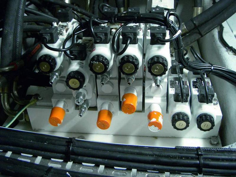 Technologie von Rexroth  ... macht jede Reise mit der CATWALK  zu einem sicheren und komfortablen Erlebnis. (Archiv: Vogel Business Media)