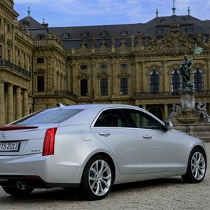 (GM/ Cadillac)