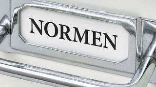 Abb.1: Wie voll ist die „Normen-Schublade“ der Verfahren für die Wasseranalytik? (© Zerbor - Fotolia)
