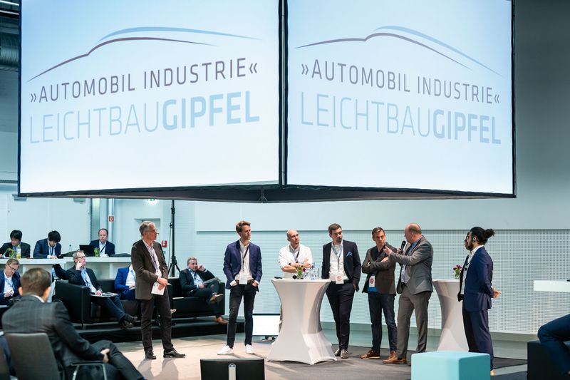 Zum zweiten Mal gab es auf dem Leichtbau-Gipfel die Möglichkeit für Start-ups, ihre Ideen zu präsentieren.  (Stefan Bausewein)