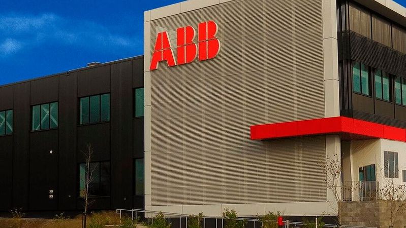 Um die Marktdurchdringung zu erhöhen, hat ABB nach eigenen Angaben jetzt die Siemens-Elektrifzierungssparte in China gekauft. (Bild:  ABB)