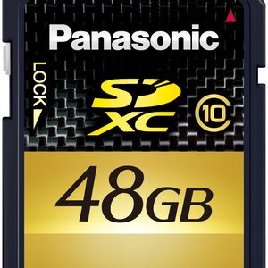 Bereits die 48-GB-SDXC-Speicherkarte RP-SDW48GE1K verfügt über annähernd die gleiche Speicherkapazität wie eine Dual Layer Blu-ray Disc.