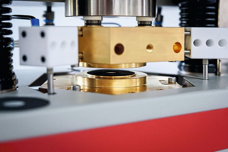 Charakterisierung einer Gasdiffusionslage.(Bild:  Zwick Roell)