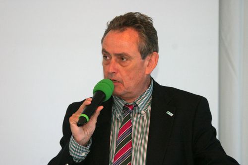Staatssekretär Horst Becker, Ministerium für Wirtschaft, Energie, Bauen, Wohnen und Verkehr des Landes NRW, beim Hafenforum am 4. Mai. (Archiv: Vogel Business Media)