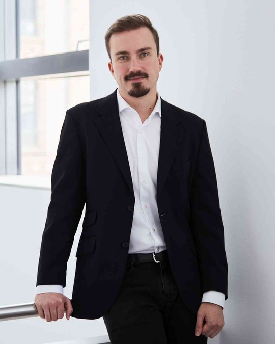 Johannes Meriläinen, Geschäftsführer von Fion Energy: "Unsere Projekte zeigen, wie Unternehmen aus der Lebensmittelindustrie die Schwankungen am Energiemarkt profitabel nutzen können.“(Bild:  Fion Energy)