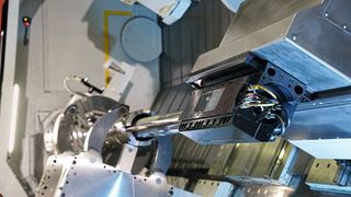 Innenbearbeitung mittels sensorgestützter Systembohrstangen und Steuerungsintegration über die NSH-eigene SPS-Schnittstelle. (Bild: Niles-Simmons-Hegenscheidt GmbH )