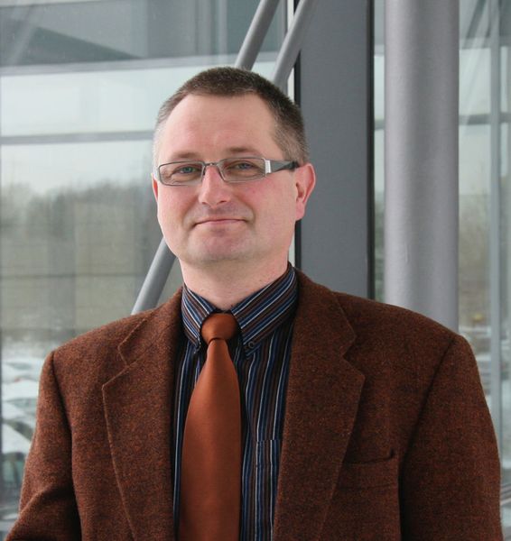 Thomas Päßler, IWU, Chemnitz: „Die Echtzeiter-fassung wird unentbehrlich, wenn nur mit ihrer Hilfe verhindert werden kann, dass Hardware oder Werkstück Schaden nehmen. Das betrifft beispielsweise Fälle wie Werkzeugbruch oder eine zu hohe Beanspruchung von Baugruppen wie Lagern oder Gestellkomponenten.“ (IWU)