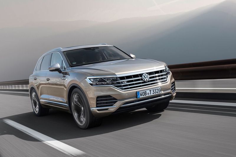 Bei VW steht eine V8-Variante des Touareg auf dem Stand (VW)