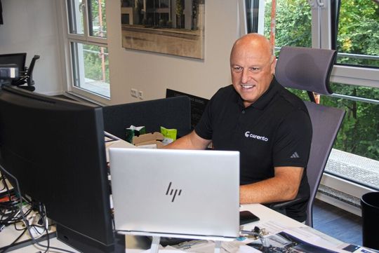 Thomas Geissel ist stolz auf sein neues Produkt fusion. Damit schafft er mehr Transparenz im Autohaus.(Bild:  VCG Konrad Wenz)