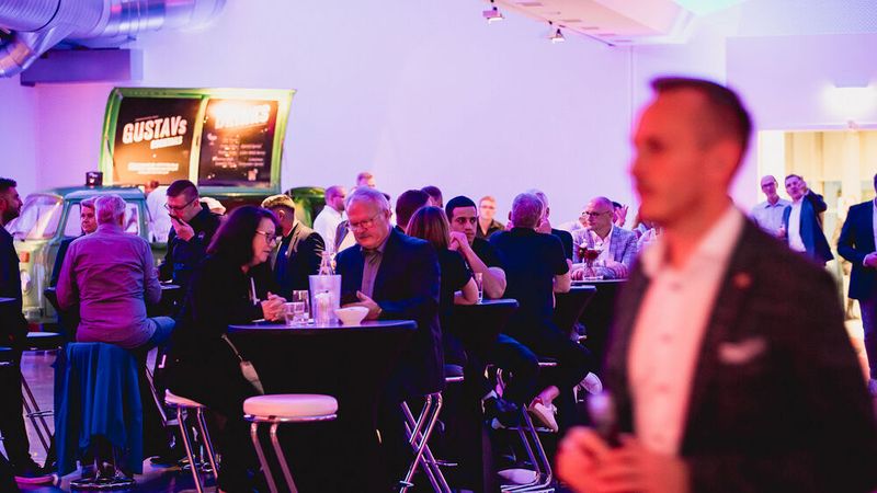 ... sich auszutauschen und zu netzwerken. (Bild: Stefan Bausewein)