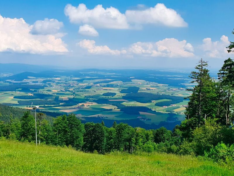 Der grandiose Ausblick vom Berg war ein Highlight des Tages. (Bild: Vogel IT-Medien)