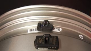 Sensor ist nicht gleich Sensor: Das verdeutlichte DBV an seinem Stand in Essen. Der Würzburger Großhändler kooperiert mit Alligator. (Foto: Rosenow)