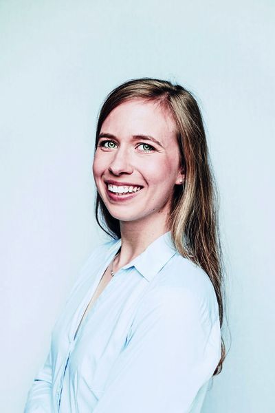 „Es gab Situationen, in denen ich das Gefühl hatte, gerade als sehr junge Frau mehr Überzeugungsarbeit leisten zu müssen, um die gleiche Akzeptanz und das Vertrauen in meine Fähigkeiten zu erhalten wie es bei männlichen Kollegen der Fall ist.“ Denise Gronemeier, Ingenieurin in der Anlagenplanung bei VTU  (Bild: VTU)