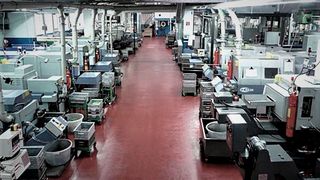 Kein Material, keine Fertigung! Die deutsche Industrieproduktion ist nach einigen erfreulichen Monaten jetzt wieder deutlich zurückgegangen. Ukrainekrieg und Null-Corona-Strategie in China sind die Hauptgründe. Sie belasten das produzierende Gewerbe leider noch länger, glauben die Experten. (Bild: T. Dreher)