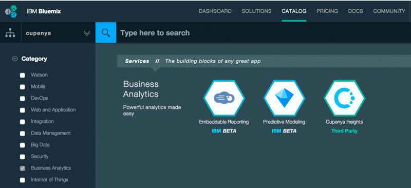 Cupenya Insights, verfügbar als App auf IBM Bluemix, ermittelt z. B. beim Eingang eines Helpdesk-Tickets die SLAs wie Erreichbarkeit, Erstlösungsrate oder Reaktionszeit. Die Echtzeitanalyse mit Cupenya trifft Vorhersagen, die sich auf den Workflow auswirken und die Reihenfolge der Ticket-Bearbeitung bestimmen. (IBM)