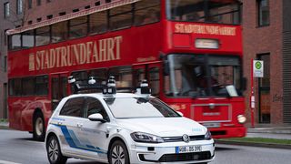 Autonome Autos können schon viel - sind aber noch nicht bereit für den öffentlichen Straßenverkehr. (Bild: Volkswagen AG)