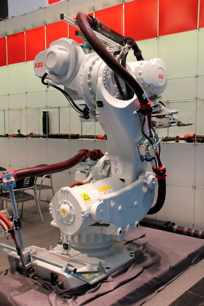 Roboter am Stand von ABB. (MM Maschinenmarkt)