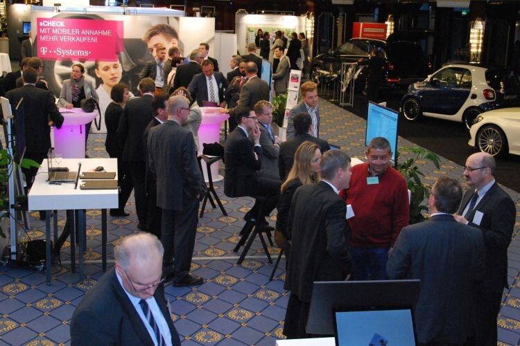 Rund 50 Aussteller zeigten auf der Infobörse ihre Produkte und Kundenbindungsinstrumente. (Foto: Rubbel)