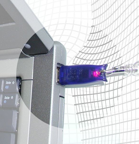 1 Sicher ist sicher Der USB-Key enthält die Kombination aus einer codierten Seriennummer und einem individuellen Passwort. Der Diebstahl von Rechnern bedeutet damit nicht auch den Verlust von Daten. (Archiv: Vogel Business Media)