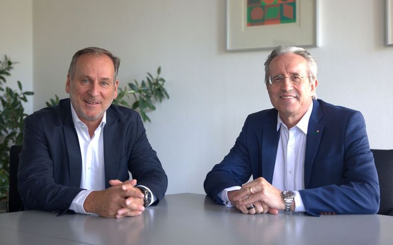 Peter Steinl and Dr Georg Holzinger – Managing Directors of Shibaura Machine LWB (Source: Shibaura Machine LWB)