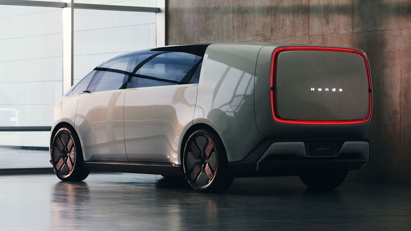 Der Van „Space Hub“ soll seinen Insassen maximale Flexibilität bieten. (Bild: Honda)