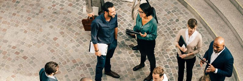 Viele Bürger würden am liebsten digital mit ihrer Verwaltung kommunizieren. Aber noch liegen digitale Verwaltungsservices vielerorts in weiter Ferne. Um das zu ändern, braucht es mehr Pragmatismus Viele Bürger würden am liebsten digital mit ihrer Verwaltung kommunizieren. Aber noch liegen digitale Verwaltungsservices vielerorts in weiter Ferne. Um das zu ändern, braucht es mehr Pragmatismus