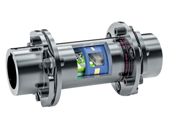 Die intelligente Kupplung von R+W führt viele Rechenoperationen bereits auf der internen Messelektronik durch. Selbst bei einer geringen Übertragungsrate wird so eine hohe Abtastfrequenz gewährleistet. (Bild:  R+W, © 200degrees - stock.com)