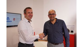 Marco Redwitz, Director R&D Electronics bei Grammer (li.), und Stefan Angele, Geschäftsführer der Systemtechnik Leber, zogen eine erfolgreiche Bilanz der Zusammenarbeit.  (Bild: Systemtechnik Leber)