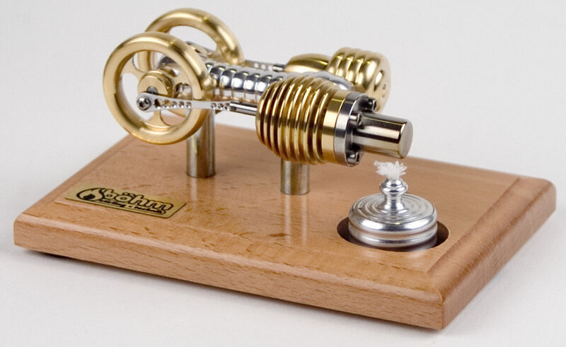 Ein klassischer liegender Stirlingmotor. Der „In-Line Runner“ ist der Einstieg in die faszinierende Welt der Böhm-Stirlingmotoren. (Bild: Böhm Stirling-Technik)