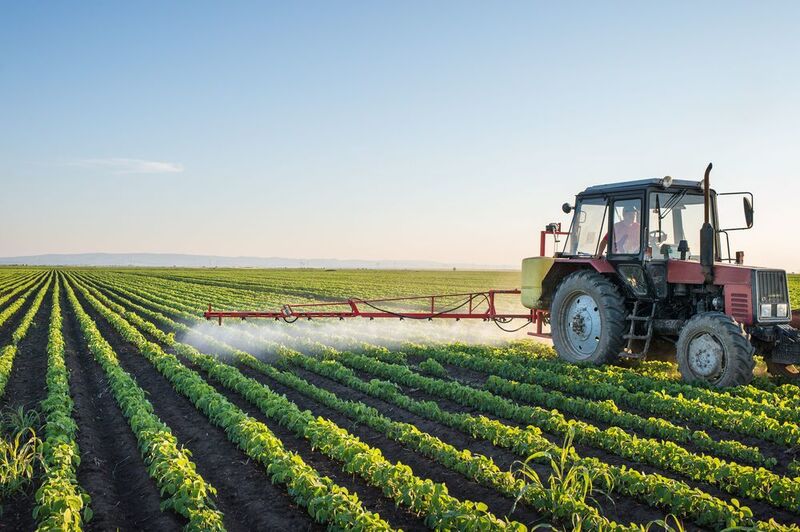 Laut Prognosen der Landwirtschaftsorganisation der Vereinigten Nationen (FAO) müssen Landwirte bis zum Jahr 2050 auf nachhaltige Weise rund 50 Prozent mehr Ertrag erwirtschaften, um die Weltbevölkerung zu ernähren. Daher braucht es in der Landwirtschaft Pflanzenschutz und technische Innovationen. (Bosch)
