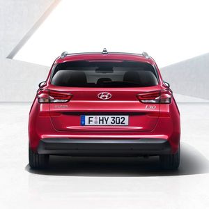 (Hyundai)