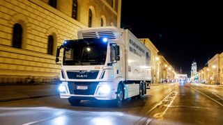 Mit dem Einsatz von Elektro-Lkw im Verteil- und Lieferverkehr sinkt die Lärmbelastung der Anwohner deutlich. (Bild: MAN)