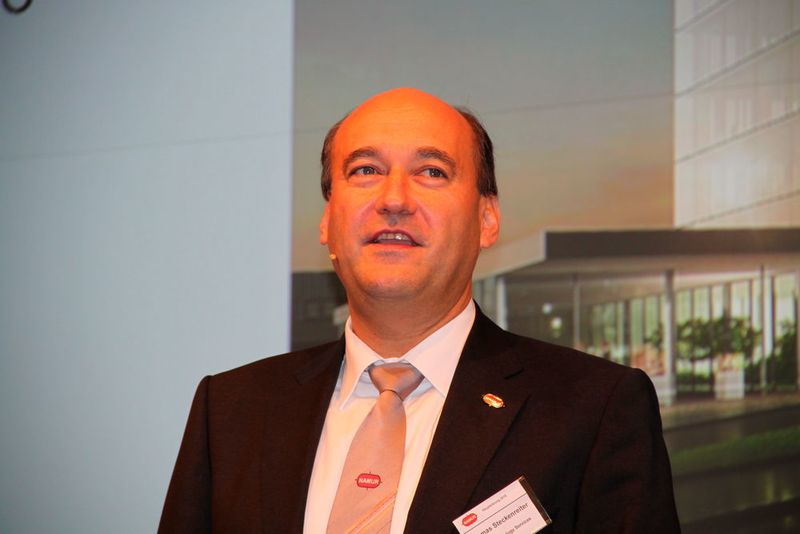 „Es ist das Applikations-Know-how, das zählt, nicht nur der Sensor allein.“ (Dr. Thomas Steckenreiter; Bayer Technology Services) (Bild: PROCESS/Sabine Mühlenkamp)