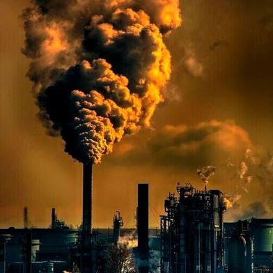 Las tecnologías de captura y separación de carbono se utilizan para eliminar o aislar el CO₂ de los gases industriales o directamente del aire, lo que las convierte en un componente fundamental de un sistema de captura de carbono. (Fuente:Pixabay)