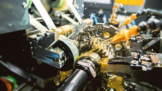 Auf den Eco-Suprfinish-Zentren NaShaft sind Hybrid-Prozesse, d. h. Stein- und Bandbearbeitungen, durchführbar. Auch Kombinationsprozesse wie z. B. Bürsten und Polieren sind eine Option. (Nagel)