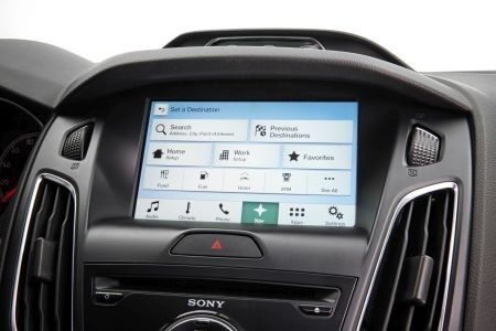 E-Autos im Blick: Infotainmentsystem von Ford: Sync 3 basiert auf Blackberrys QNX-System. (Bild: Ford)