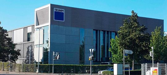 Alle Rekorde gebrochen! Trumpf blickte gestern auf das zurückliegende Geschäftsjahr zurück. Den Analysen zufolge haben die Ditzinger Hightech-Spezialisten das beste Umsatzergebnis der Unternehmensgeschichte zu verzeichnen. Hier die Details. Alle Rekorde gebrochen! Trumpf blickte gestern auf das zurückliegende Geschäftsjahr zurück. Den Analysen zufolge haben die Ditzinger Hightech-Spezialisten das beste Umsatzergebnis der Unternehmensgeschichte zu verzeichnen. Hier die Details.
