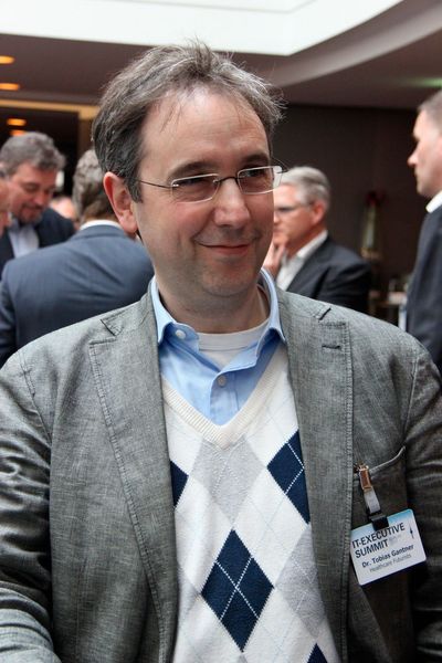 Healthcare Futurist Dr. Tobias Gantner stellte das „New Normal“ im Gesundheitswesen vor und wie durch Co-Kreation neue Geschäftsmodelle entstehen können. (Vogel IT-Medien GmbH)